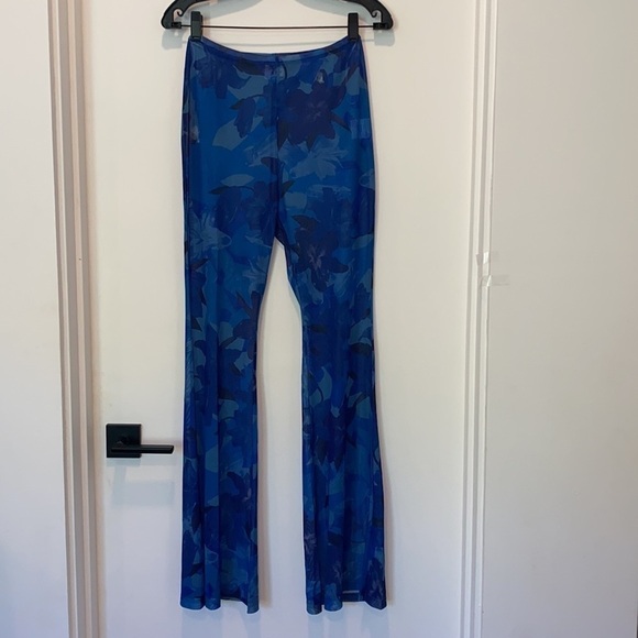 Princess Polly Cosmic Dancer Sheer Flared Bell Pants size 6 - Picture 6 of 8